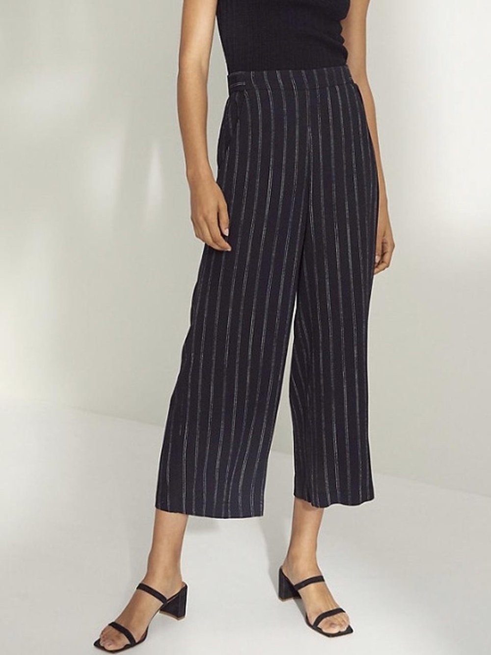 NWOT Aritzia Wilfred Faun Crepe Pants - Black/Oak Size M